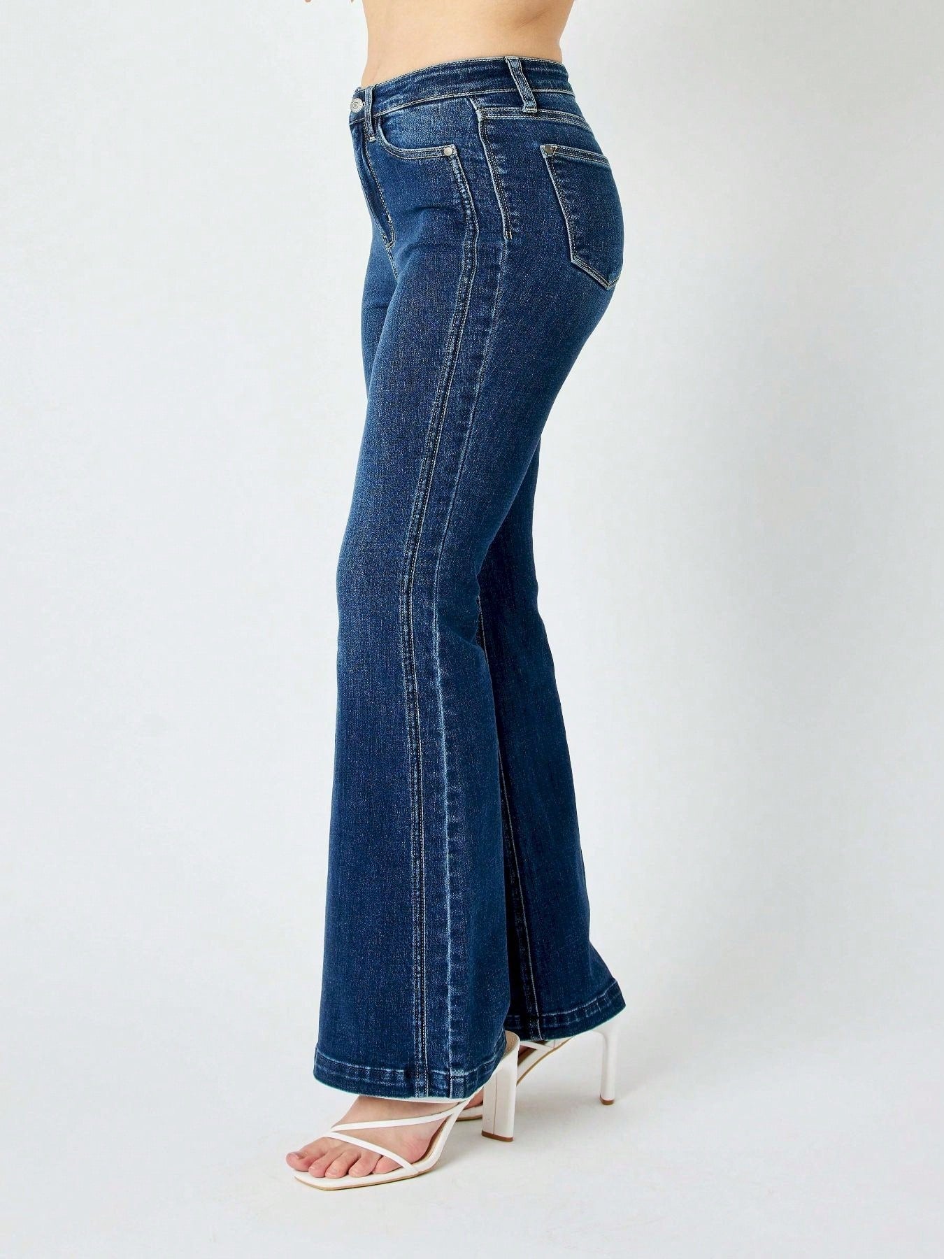 Womens Casual Flared Jeans Classic Retro High Rise Bell Bottom Denim Pants Vintage Inspired Wide Leg Design Dark Blue Wash Regular Fit Stretch Comfort All Season Fashion Statement Trousers