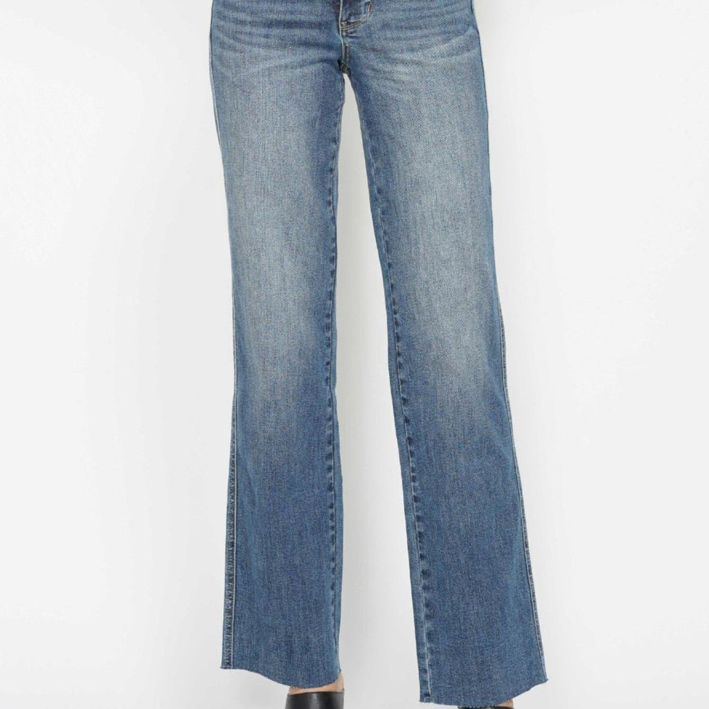 Judy-B Women's High-Waisted Bootcut Jeans in Light Blue Denim with Full Length, Button and Zipper Closure, Slim Fit, Classic Style for Everyday Casual Wear