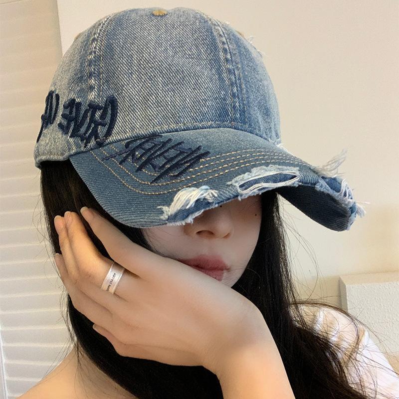 Women'S Classic Twill Baseball Cap with Adjustable Closure, Featuring a Wide Brim. It'S Machine Washable, Perfect for Outdoor Activities, Everyday Use, And Provides for Casual Summer Outings